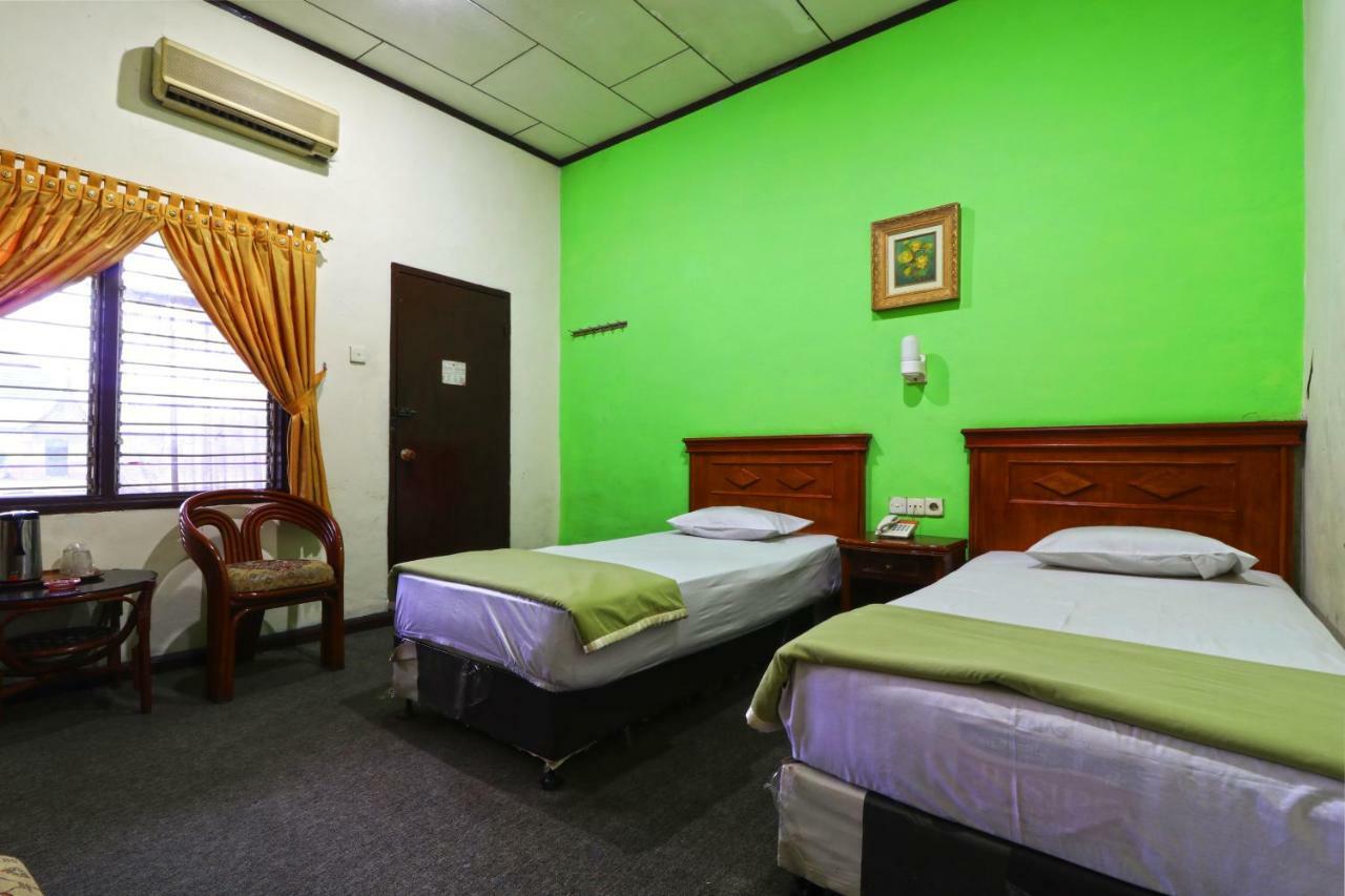 Hotel Sumatera Medan Luaran gambar