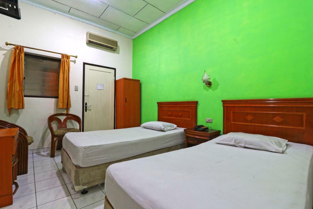 Hotel Sumatera Medan Luaran gambar
